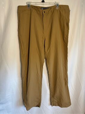 NWOT REI Men's Tan Outdoor Travel Hiking Cargo Pants 40Wx32L